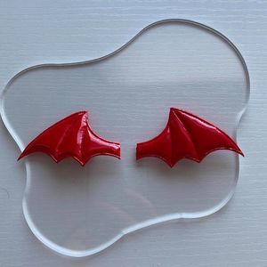 Devil Red Wings Clip
